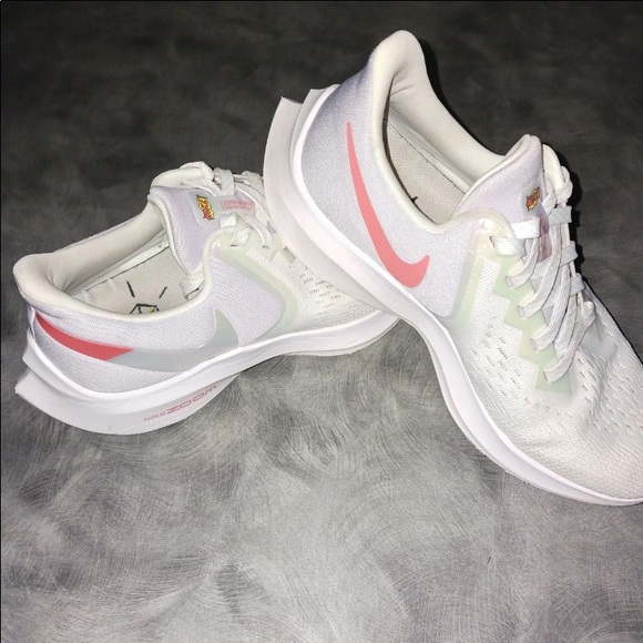 Nikes - Picture 2 of 5